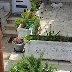 With Parking Space - 23350 Apartman Split