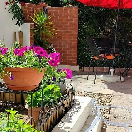 Apartman With Parking Space - 23350 Split